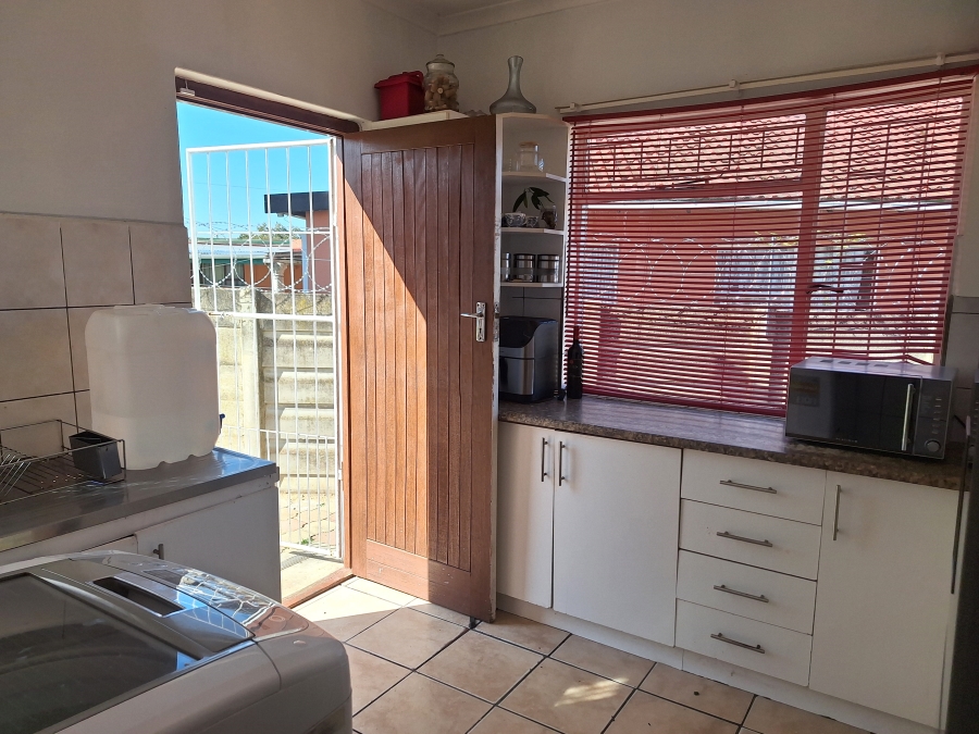 To Let 3 Bedroom Property for Rent in Scheepershoogte Eastern Cape